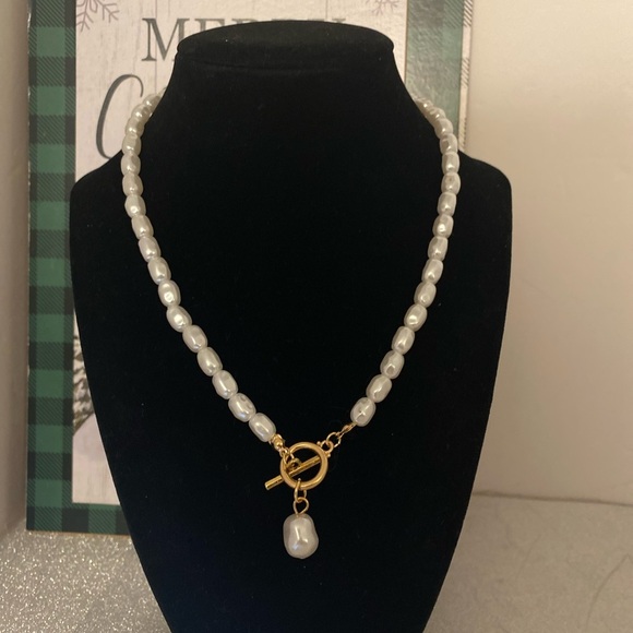 STATEMENT NECKLACE - Picture 1 of 13